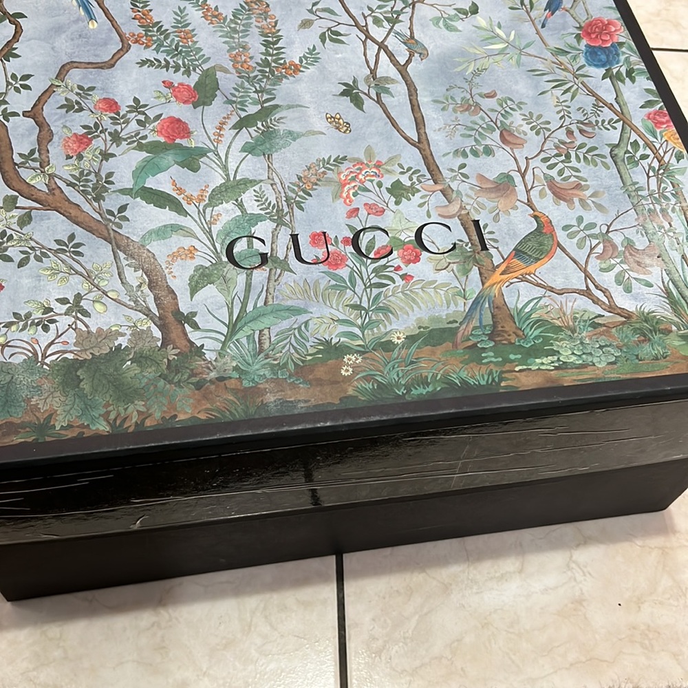 Gucci Tote bag 💼 Use for photo shoots no damage, it’s like new - Picture 13 of 13